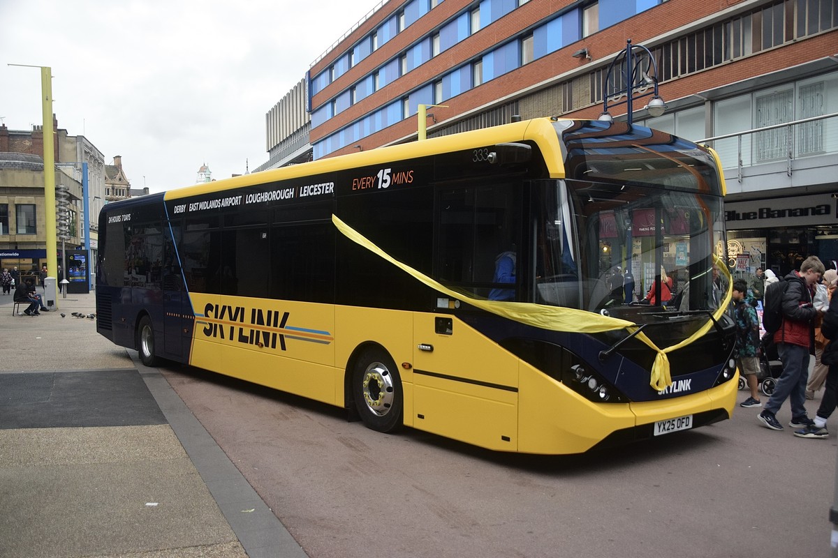 Brand new E200MMC 333 YX25 OFD on display in Leicester.